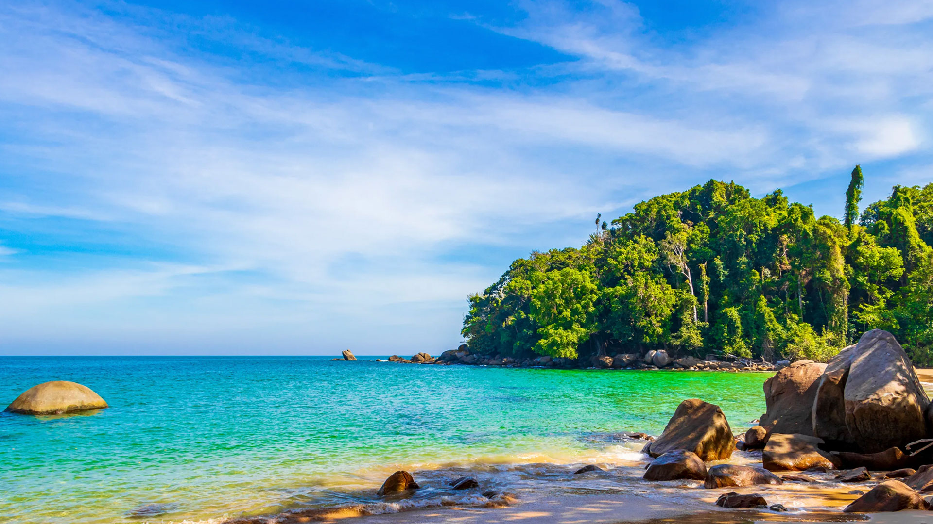 Enjoy private tour of Sri Lanka and a stunning beach stay!
