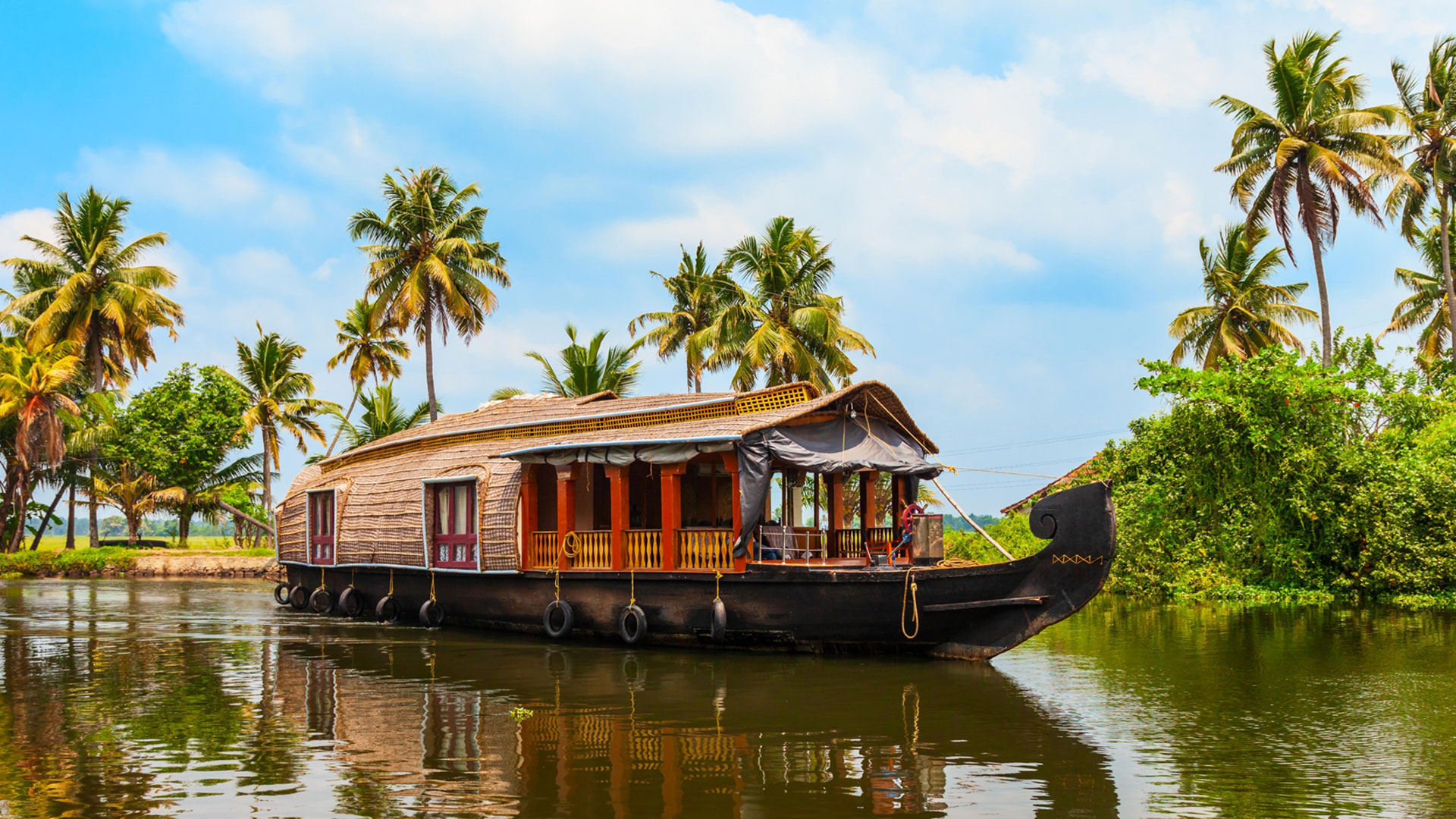 Explore the wonders of Kerala