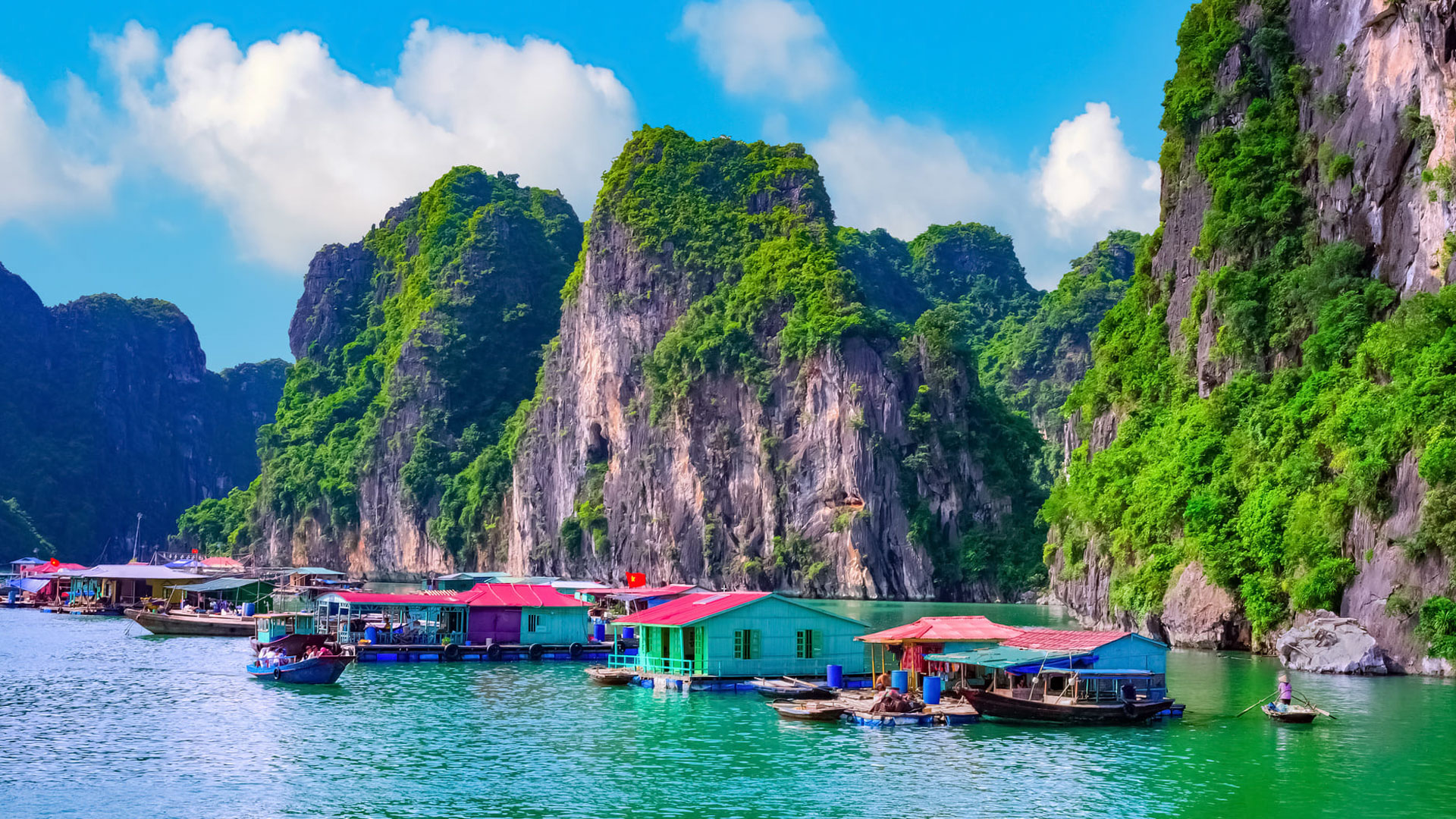 Discover colourful & majestic Vietnam