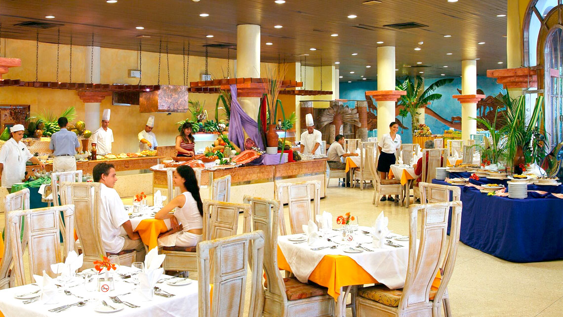 Sol Rio de Luna y Mares Resort