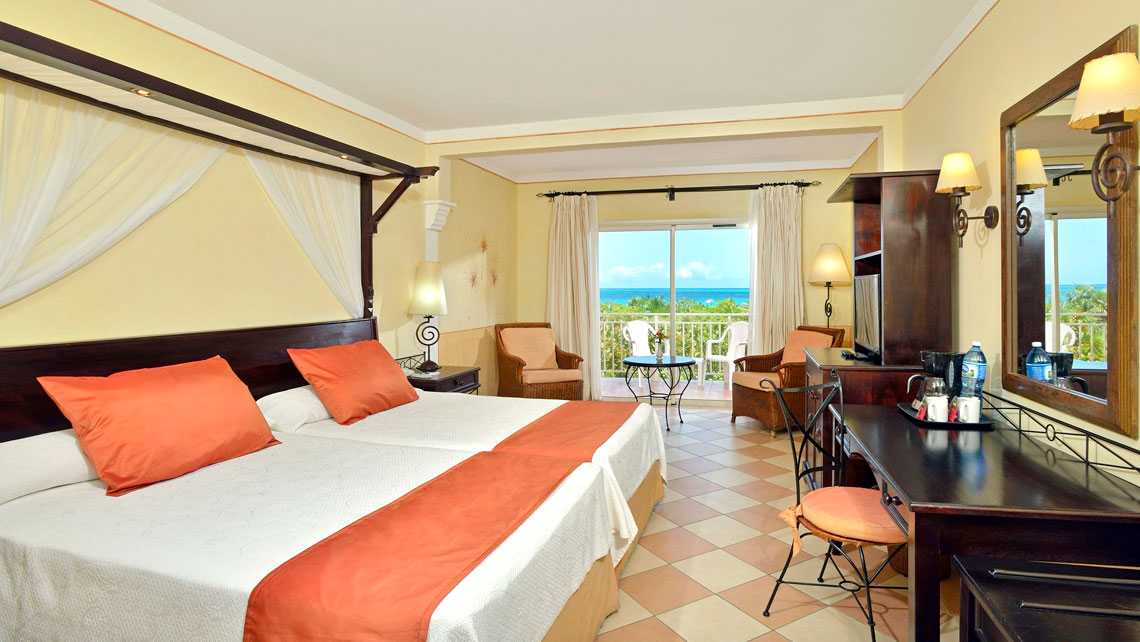 Melia Las Dunas Hotel