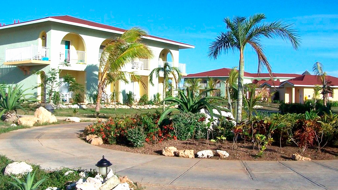 Memories Caribe Beach Resort