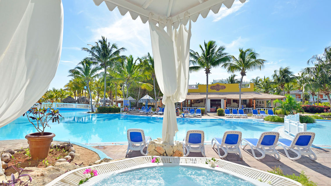 Camino del Mar Hotel