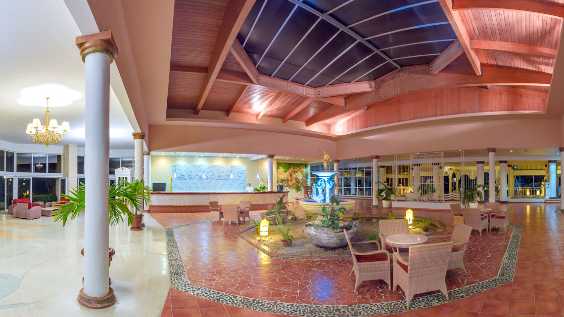 Camino del Mar Hotel