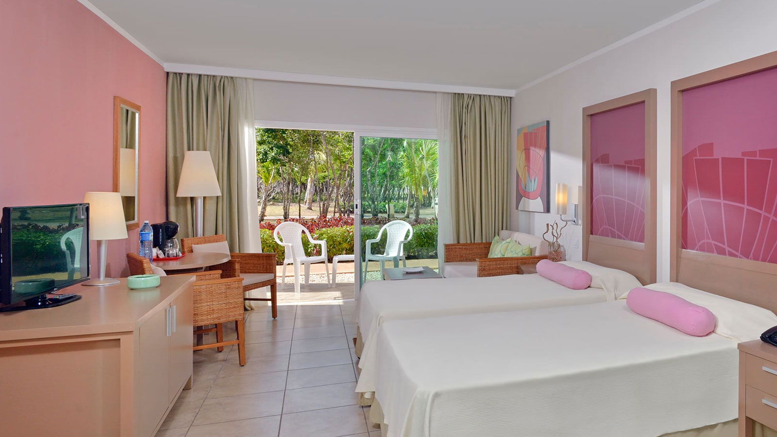 Melia Jardines del Rey Hotel